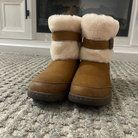 Authentic - Picture 1 of 4